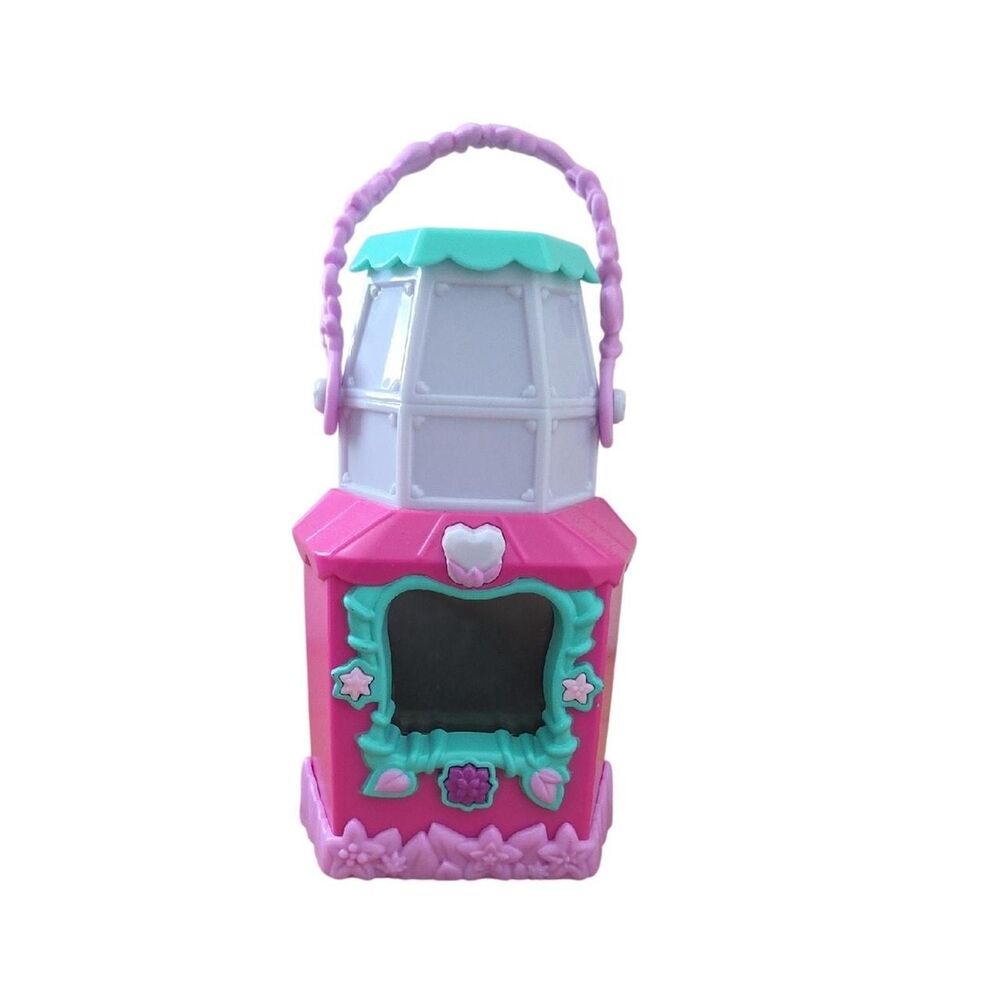 Source-unknown Pink and Green Dolls-accessories